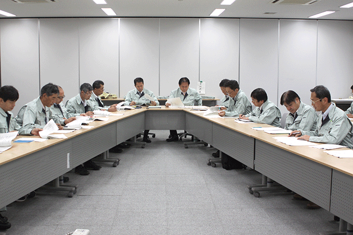 北海道胆振東部地震に関する「農研機構防災会議」第1回会合の様子