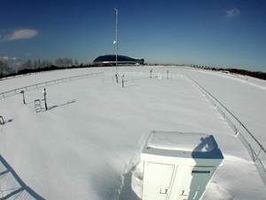 新観測露場の冬風景