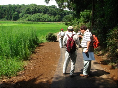 写真1-2 生産資源を点検
