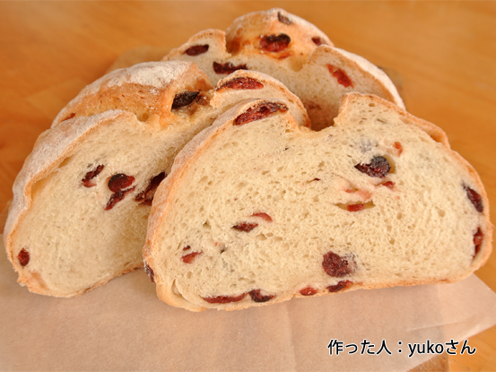Wakasaとクランベリーのパン